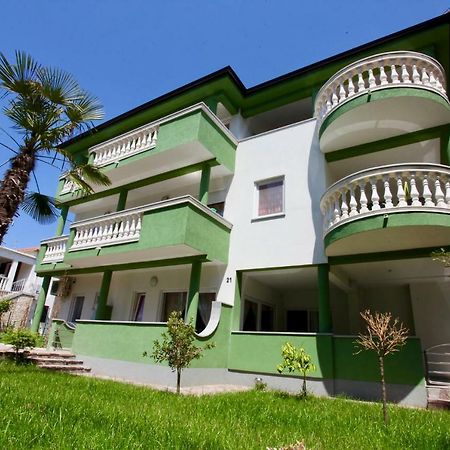 B88 Apartments - Vila Palma Sveti Filip i Jakov Extérieur photo