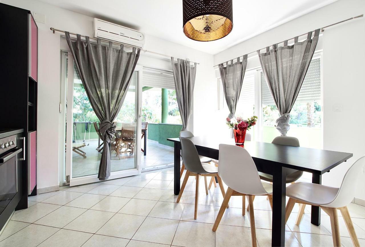 B88 Apartments - Vila Palma Sveti Filip i Jakov Extérieur photo